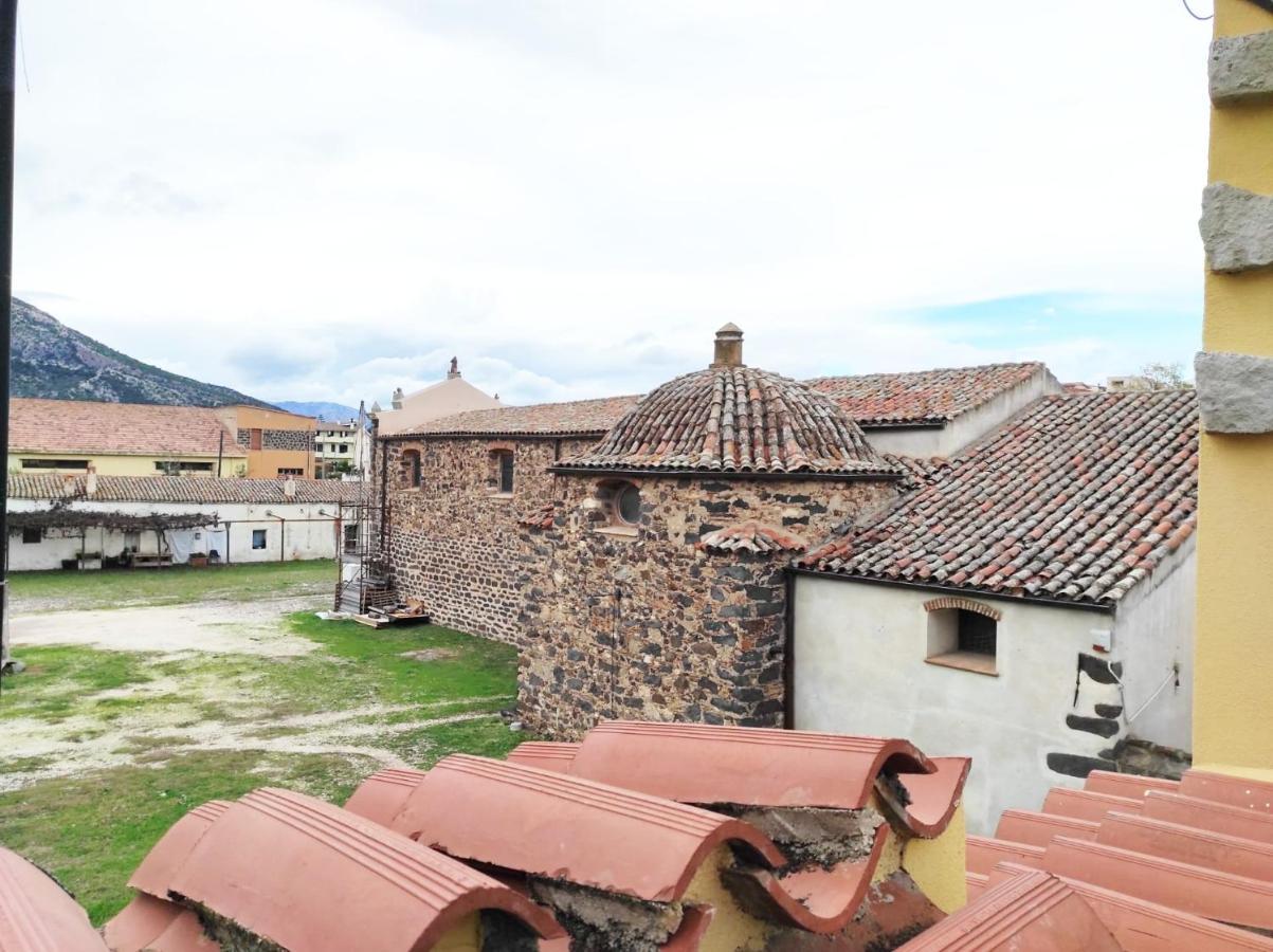 Casa Lupino Lägenhet Orosei Exteriör bild