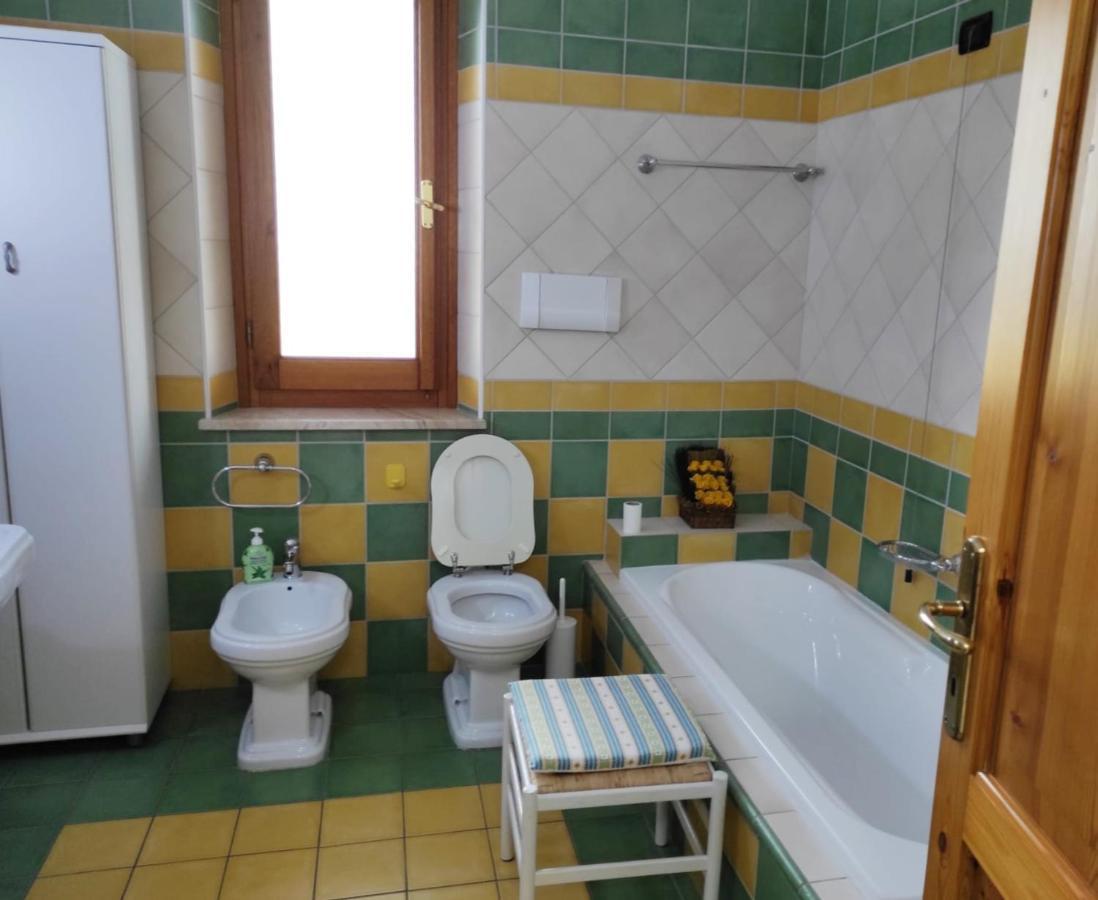 Casa Lupino Lägenhet Orosei Exteriör bild